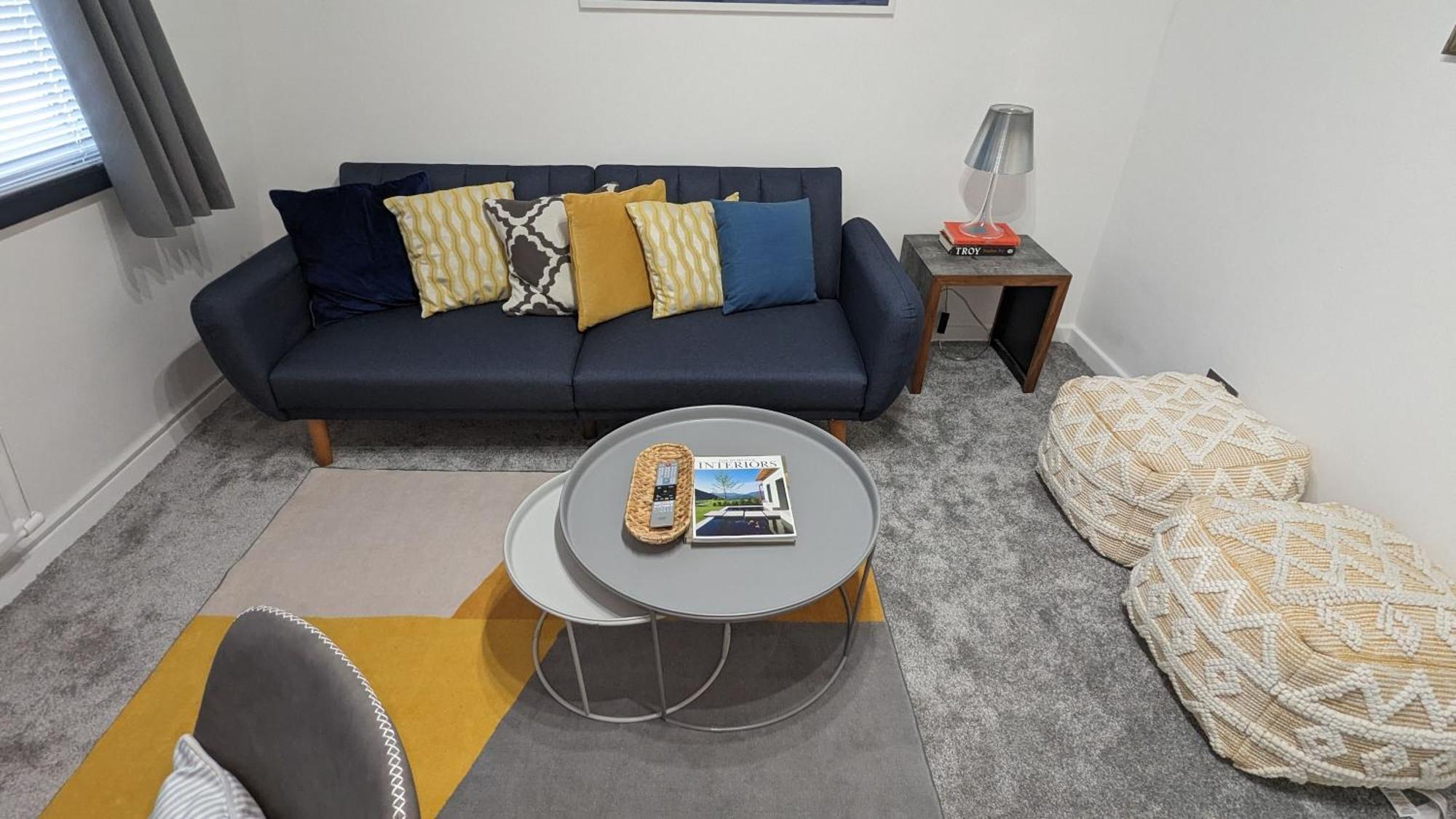 לונדון Charming & Quaint Old Compton Apartamento - Quiet Guests Only Allowed, No Parties Allowed, Over 25 Years Old Or Families מראה חיצוני תמונה
