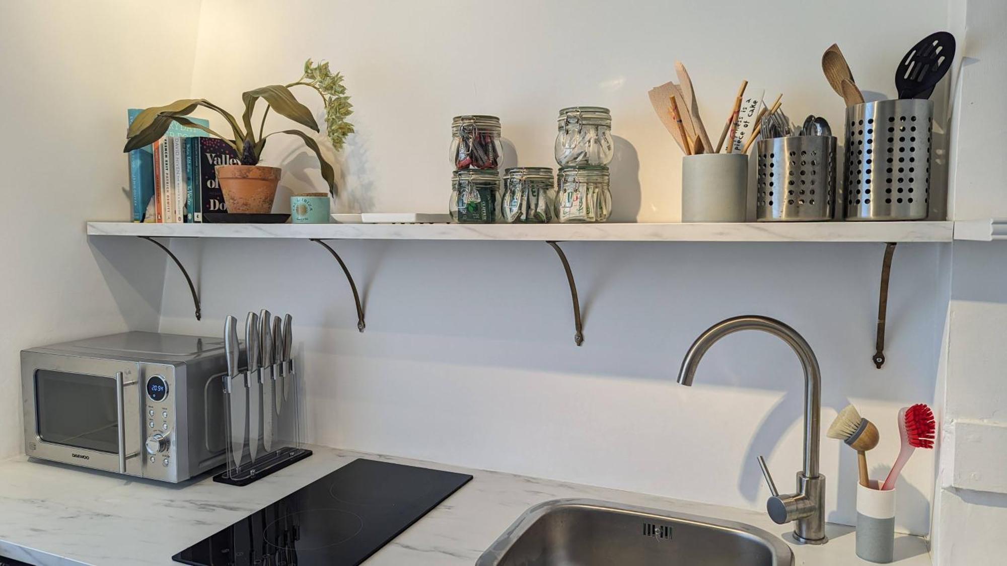 לונדון Charming & Quaint Old Compton Apartamento - Quiet Guests Only Allowed, No Parties Allowed, Over 25 Years Old Or Families מראה חיצוני תמונה